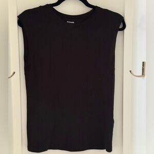 FRAME denim Le Mid Rise Muscle shirt